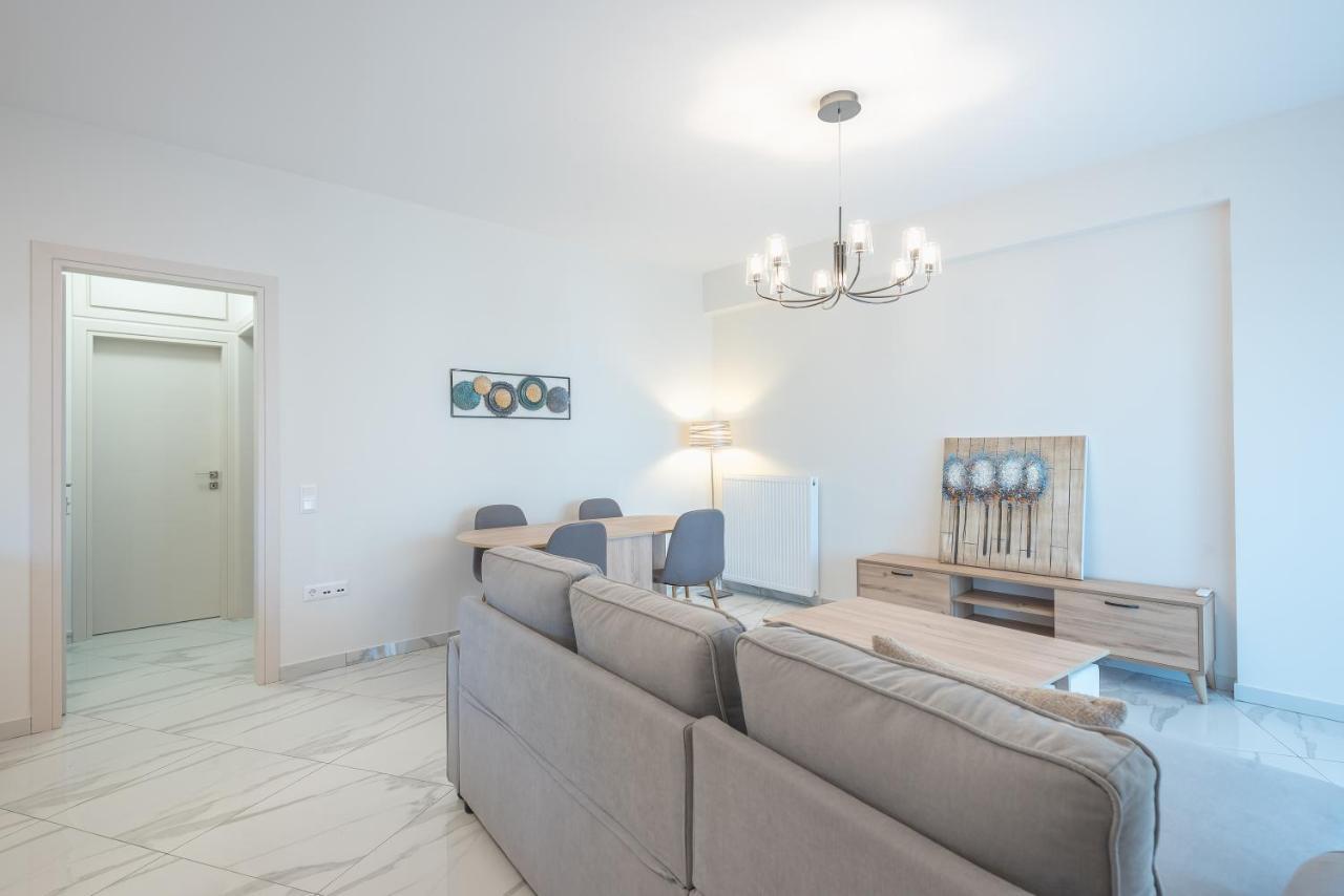 Newly Renovated Apt In The Heart Of Kerameikos Athens Exterior photo